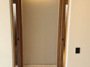 Venta de Casa en Lomas del Campanario, Diseño de Autor, 3 Recamaras, Master Suit
