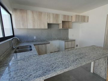 Casa en Venta en Juriquilla Preserve, 3 Recamaras, Roof Garden, Jardín, LUJO!