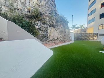 Se Vende Pent House en Loma Dorada, Hermosa Vista, Dos Niveles, PREMIUM!