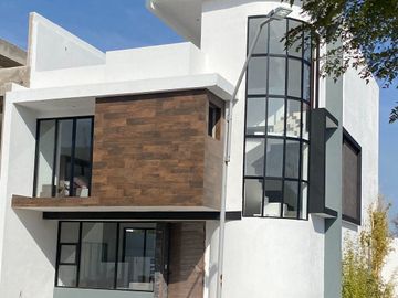 Residencia en Bio Grand Juriquilla, Jardín, Roof Garden, 3  Niveles, En Esquina