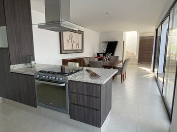 Residencia en Bio Grand Juriquilla, Jardín, Roof Garden, 3  Niveles, En Esquina