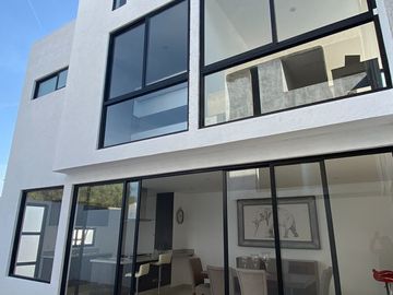 Residencia en Bio Grand Juriquilla, Jardín, Roof Garden, 3  Niveles, En Esquina