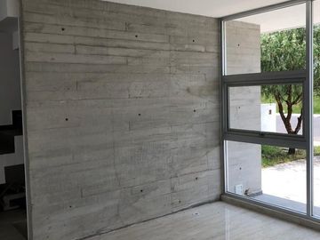 Hermosa Residencia en Bio Grand Juriquilla, 3 Recamaras, 3 Niveles, Roof Garden