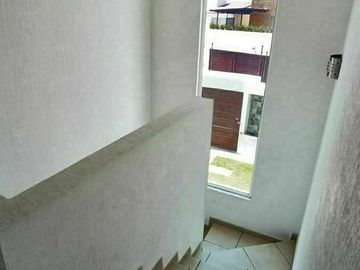 Hermosa Casa en Punta Juriquilla. 4 Habitaciones, Cuarto de Servicio, 3 Autos