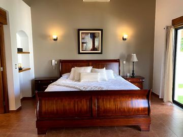 Residencia en San Francisco Juriquilla, Bóveda Catalana, Doble Altura, Jardín.
