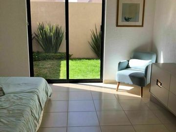Se Vende Casa en Zibatá, Duplex de 139 m2, Gran Jardín, 3 Recamaras
