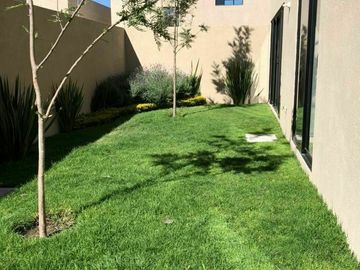 Se Vende Casa en Zibatá, Duplex de 139 m2, Gran Jardín, 3 Recamaras