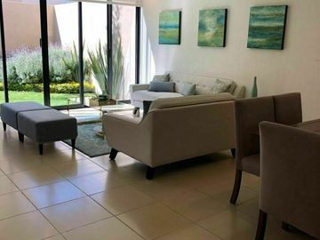 Se Vende Casa en Zibatá, Duplex de 139 m2, Gran Jardín, 3 Recamaras