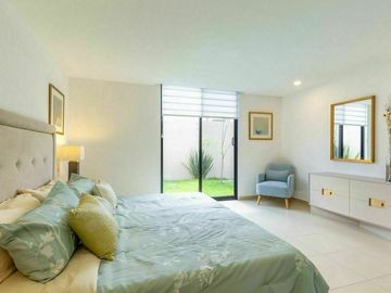 Se Vende Casa en Zibatá, Duplex de 139 m2, Gran Jardín, 3 Recamaras