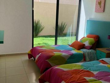 Se Vende Casa en Zibatá, Duplex de 139 m2, Gran Jardín, 3 Recamaras