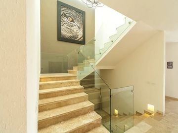 Residencia en Loma Dorada con INCREIBLE VISTA Panorámica a los Arcos de Qro..