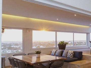 Residencia en Loma Dorada con INCREIBLE VISTA Panorámica a los Arcos de Qro..