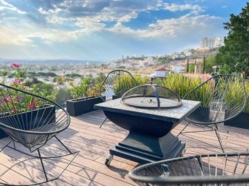 Residencia en Loma Dorada con INCREIBLE VISTA Panorámica a los Arcos de Qro..