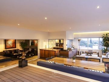 Residencia en Loma Dorada con INCREIBLE VISTA Panorámica a los Arcos de Qro..