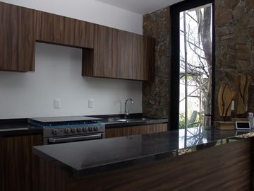 Hermosa Casa en Privada, Villas del Mesón Juriquilla, 3 Recamaras, 3.5 Baños..