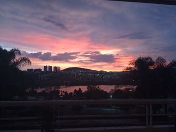 Preciosa Residencia en San Francisco Juriquilla, Vista a la Presa, 4 Recámaras..