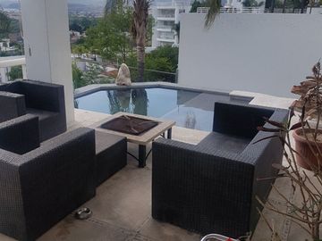 Preciosa Residencia en San Francisco Juriquilla, Vista a la Presa, 4 Recámaras..