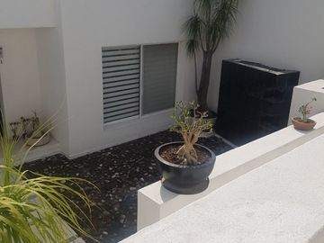 Preciosa Residencia en San Francisco Juriquilla, Vista a la Presa, 4 Recámaras..