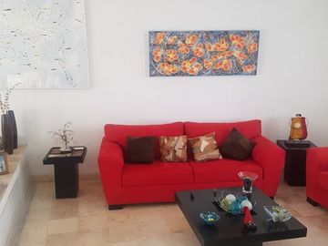 Preciosa Residencia en San Francisco Juriquilla, Vista a la Presa, 4 Recámaras..