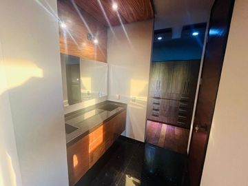 Se Vende Pent House en Loma Dorada de 491 m2, Único e Indescriptible.