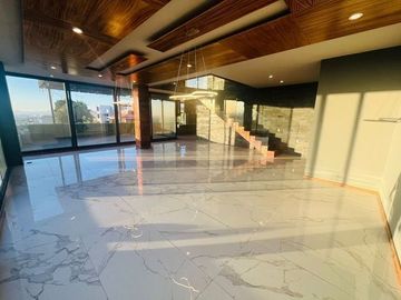 Se Vende Pent House en Loma Dorada de 491 m2, Único e Indescriptible.