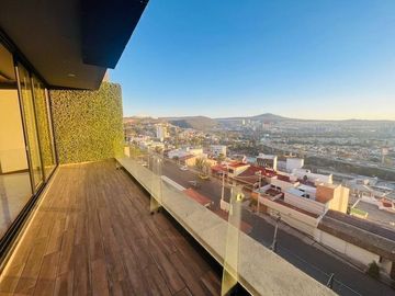 Se Vende Pent House en Loma Dorada de 491 m2, Único e Indescriptible.