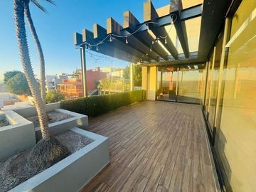 Se Vende Pent House en Loma Dorada de 491 m2, Único e Indescriptible.