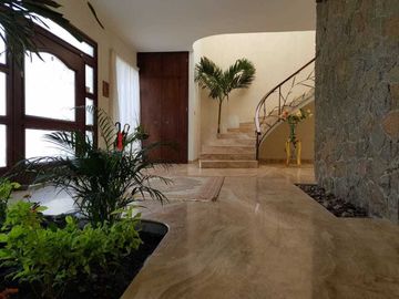 En Venta Preciosa Residencia de Autor en Villas del Mesón Juriquilla - Luxury !!