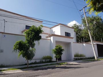En Venta Preciosa Residencia de Autor en Villas del Mesón Juriquilla - Luxury !!