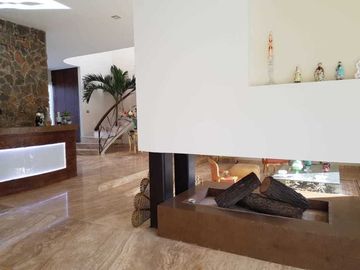 En Venta Preciosa Residencia de Autor en Villas del Mesón Juriquilla - Luxury !!