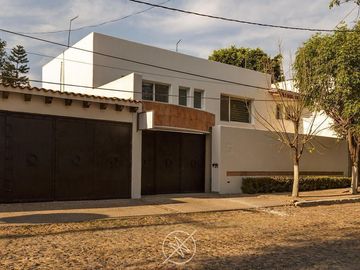 Linda Residencia en ALAMOS, 4 Habitaciones, 5 Baños, Alberca, Jardín,  T.980m2