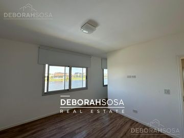 Casa en venta 5 ambientes a la laguna pileta en Barrio El Cantón Escobar