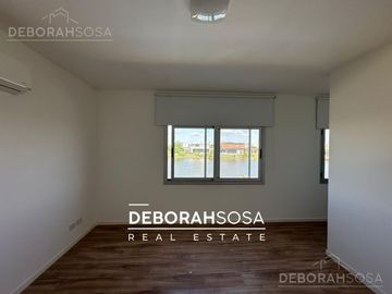 Casa en venta 5 ambientes a la laguna pileta en Barrio El Cantón Escobar