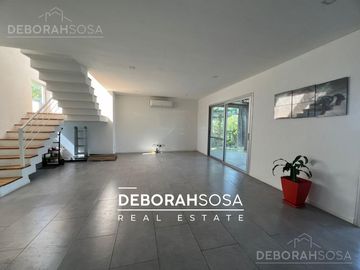 Casa en venta 5 ambientes a la laguna pileta en Barrio El Cantón Escobar