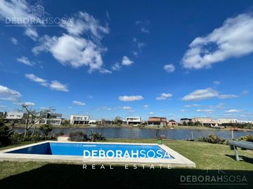 Casa en venta 5 ambientes a la laguna pileta en Barrio El Cantón Escobar