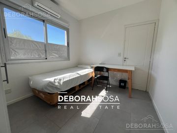 Casa en venta 5 ambientes a la laguna pileta en Barrio El Cantón Escobar