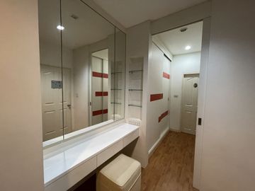 3 Bedroom Townhouse for sale at Vista Park Viphavadi