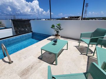 VENTA PENTHOUSE ALBERCA PRIVADA CENTRO PLAYA DEL CARMEN