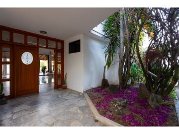 Alangasí, Casa en Venta, 970.13m2, 4 Habitaciones