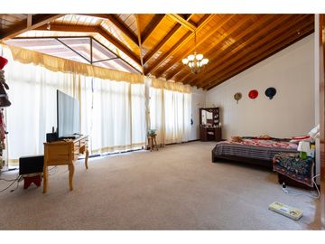 Alangasí, Casa en Venta, 970.13m2, 4 Habitaciones