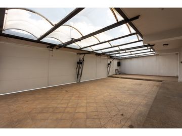Alangasí, Casa en Venta, 970.13m2, 4 Habitaciones