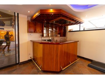 Alangasí, Casa en Venta, 970.13m2, 4 Habitaciones