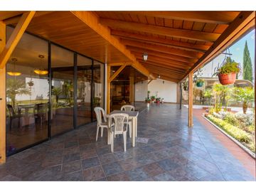Alangasí, Casa en Venta, 970.13m2, 4 Habitaciones