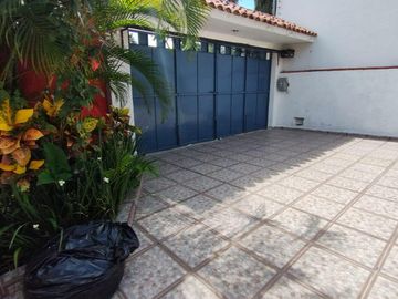 CASA EN LOMAS TRUJILLO