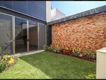 CASA NUEVA EN ZONA DORADA DELICIAS