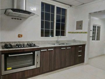 VENDO CASA EN ARRAIJAN JUAN DEMOTENES PH LAS VILLA LA PALMERA 4R