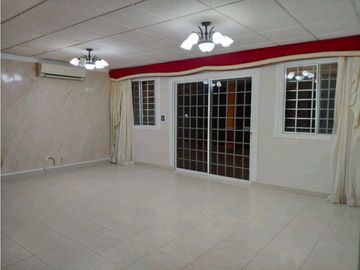 VENDO CASA EN ARRAIJAN JUAN DEMOTENES PH LAS VILLA LA PALMERA 4R