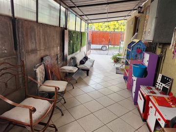 Casa en Venta en AV. EJERCITO LIBERTADOR / CAMINO INTERNACIONAL