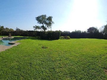Venta Casa en Parcela de 8.000 m2 en Olmué