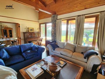 Venta Casa en Parcela de 8.000 m2 en Olmué